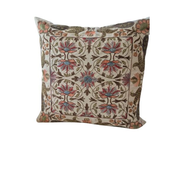 Vintage Embroidery Pottery Barn Throw Pillow 2011 Natural Moss Green Blue Red - Picture 7 of 10